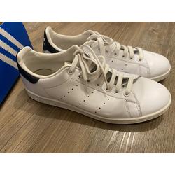 stan smith size 14