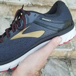 Jual Brooks Adrenaline Gts 18 Murah \u0026 Terbaik - Harga Terbaru May 2022