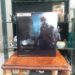 Action figure FF VII Cloud play arts of kai KWS