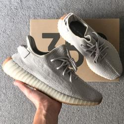 harga yeezy boost 350 v2 sesame