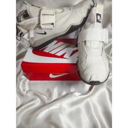 nike kmtr light bone