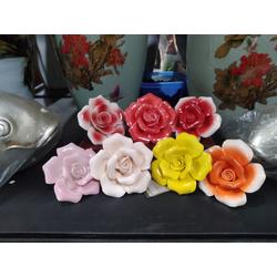 Bunga Rose Keramik ukuran sedang