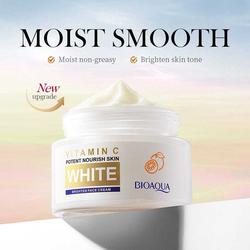 BIOAQUA Brighten Face Cream Pelembab & Pencerah Wajah Menyamarkan Noda Hitam Kaya Vitamin C 50gr
