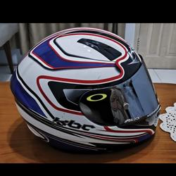 Qizlar katta dildo bilan yakkaxon onanizm Yaponiyalik ayol massaj zalida