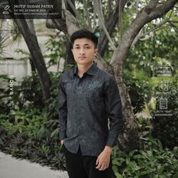 WIBAWA HITAM  - Kemeja Batik Pria Lengan PANJANG Slimfit Full Furing Premium (Bahan Adem, Halus Lembut) - BISA COD