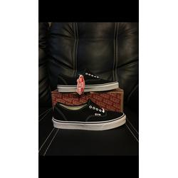 vans authentic black laces