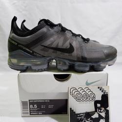 men grey vapormax