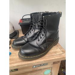 dr martens size 8