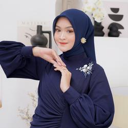 Hijab Polos/ Segiempat Polos /Pasmina Polos Cerruty Premium Tegak Nyaman Adem Ringan/ Mudah diatur Doll Pashmina Muslim Ceruty