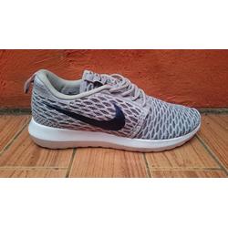 nike roshe one flyknit women