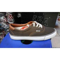 vans era espresso