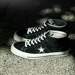 converse mid one star