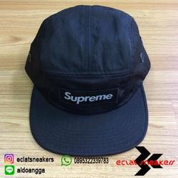 supreme champion pullover parka black