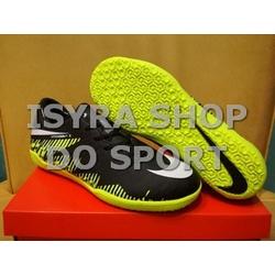 crampons nike hypervenom 2017
