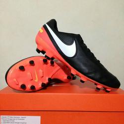 Jual Sepatu Bola Nike Tiempo Genio Leather Fg Terbaik - Harga Murah May  2022 \u0026 Cicil 0%