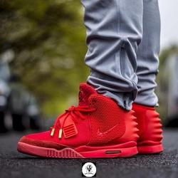 nike yeezy harga