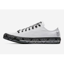 miley cyrus white converse