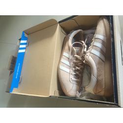 adidas bermuda tan