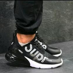 nike air 270 x supreme