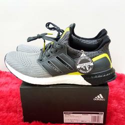 ultra boost 4.0 grey split boost