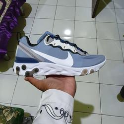 react element 55 se black racer blue