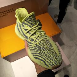 Jual Yeezy Yellow di Dki Jakarta 