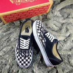 pink vans with flames