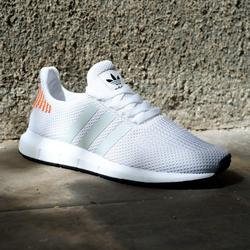 harga swift run white