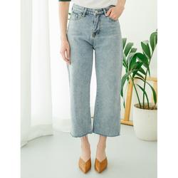 cropped jeans women