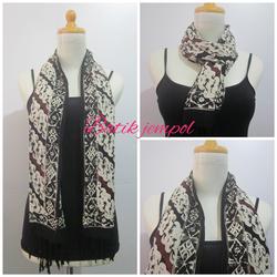 syal batik halus parang putih