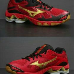 mizuno wave bolt 2 white