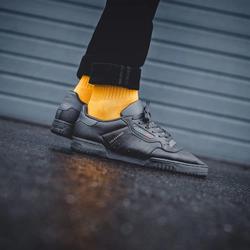 adidas yeezy 250 black