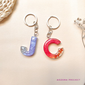 Resin Keychain Huruf Inisial / Gantungan Kunci Marble Resin Inisial