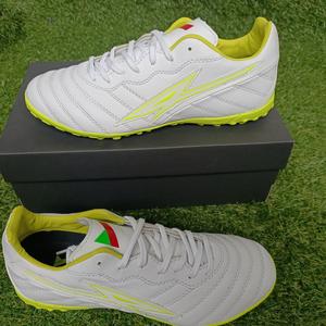 sepatu futsal nike 2017 terbaru