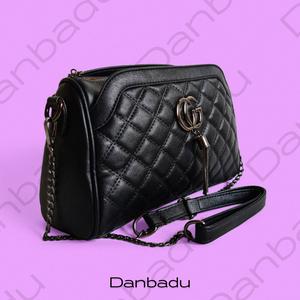 Katalog Tas Selempang Wanita Simple Tali Rantai Katalog.or.id Katalog Tas Selempang Wanita Simple Tali Rantai Katalog.or.id