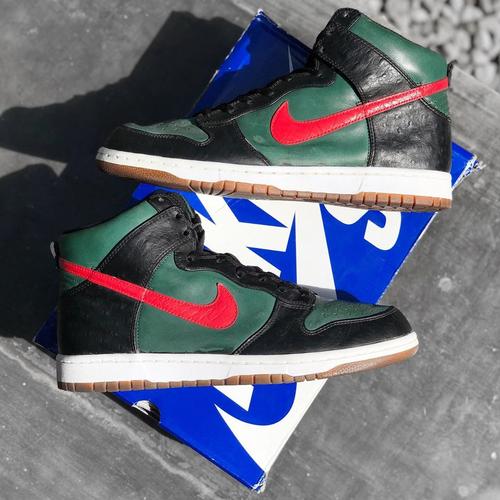 nike dunk supreme spark