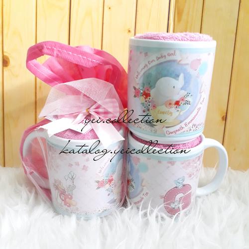 Foto Produk Souvenir Handuk. Hampers One Month. Souvenir Mug. dari yei.collection