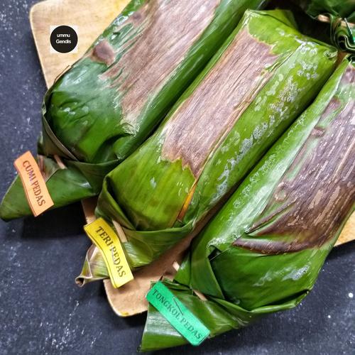 Foto Produk Nasi Bakar 1box dapat 3 varian (cumi,tongkol,teri) dari UMMU GENDIS FOOD