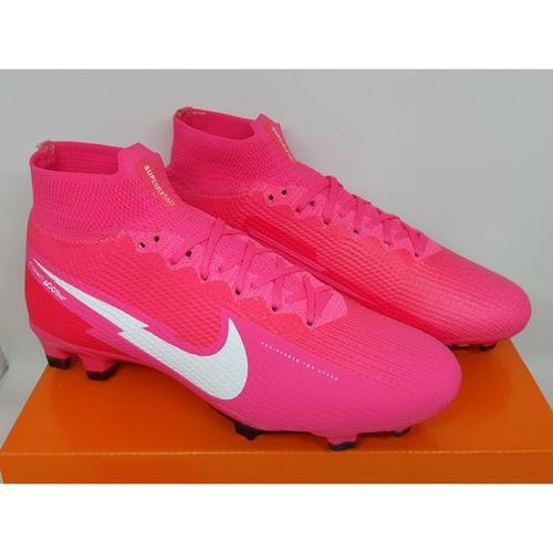 sepatu bola mercurial