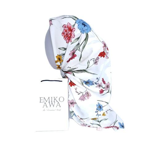 Foto Produk Jilbab Segiempat Motif WhiteEnglish / Emikoawa / WoolPeach / Wolfis dari emikoawa