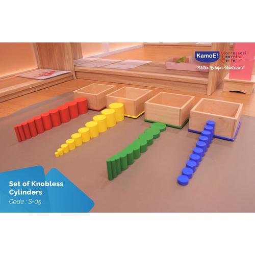 Jual Set of Knobless Cylinders (yellow, green, red, blue) Montessori ...