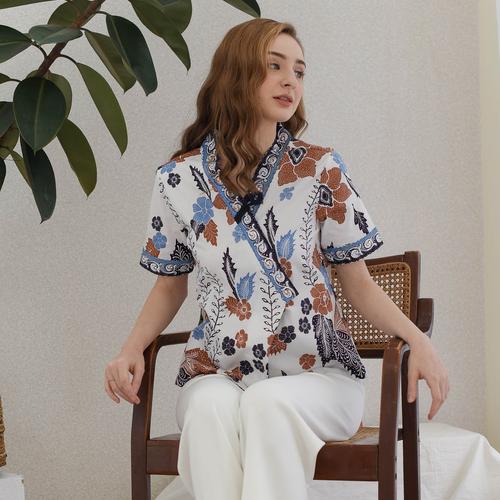 Foto Produk Aria - Kyoto Top / Atasan Batik Wanita - Standard dari Lustopia_Collection