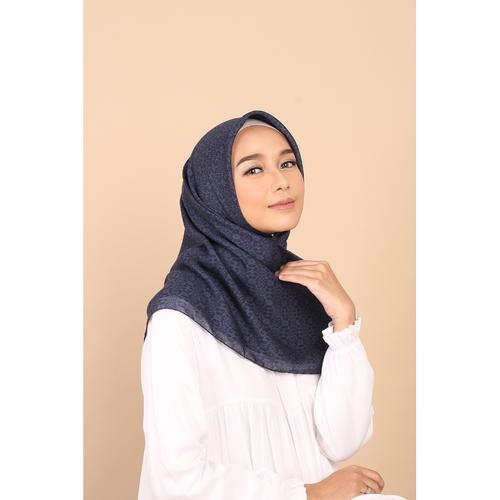 Foto Produk Hijab Wanita Plain Scarf Voal Diario x Nagita Slavina - Patriot Blue dari diario