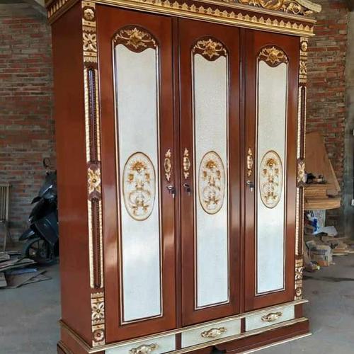 Gambar lemari pakaian jati pintu 3 dari tokoh furniture murah Kab. Jepara Tokopedia