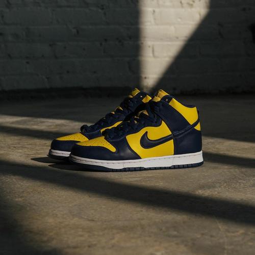 Jual Nike Dunk High SP \