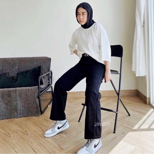Foto Produk JINISO - Highwaist Loose Jeans 816 - 826 HANGOVER dari JINISO.ID