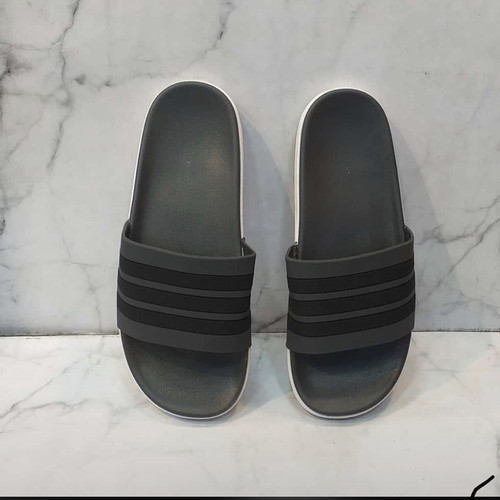 Foto Produk Sandal Adidas Adilette Pria motif Black import dari GAYOFOOTWEAR