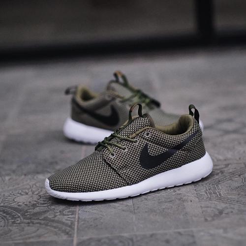 sepatu nike roshe run original
