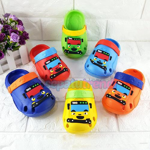 Foto Produk Sandal Baim Bapao Clog Anak Bayi Bus Tayo Ukuran 18-22 (Random Warna) dari Sepatu Trendi