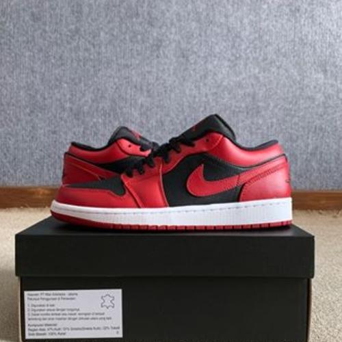 aj 1 low varsity red